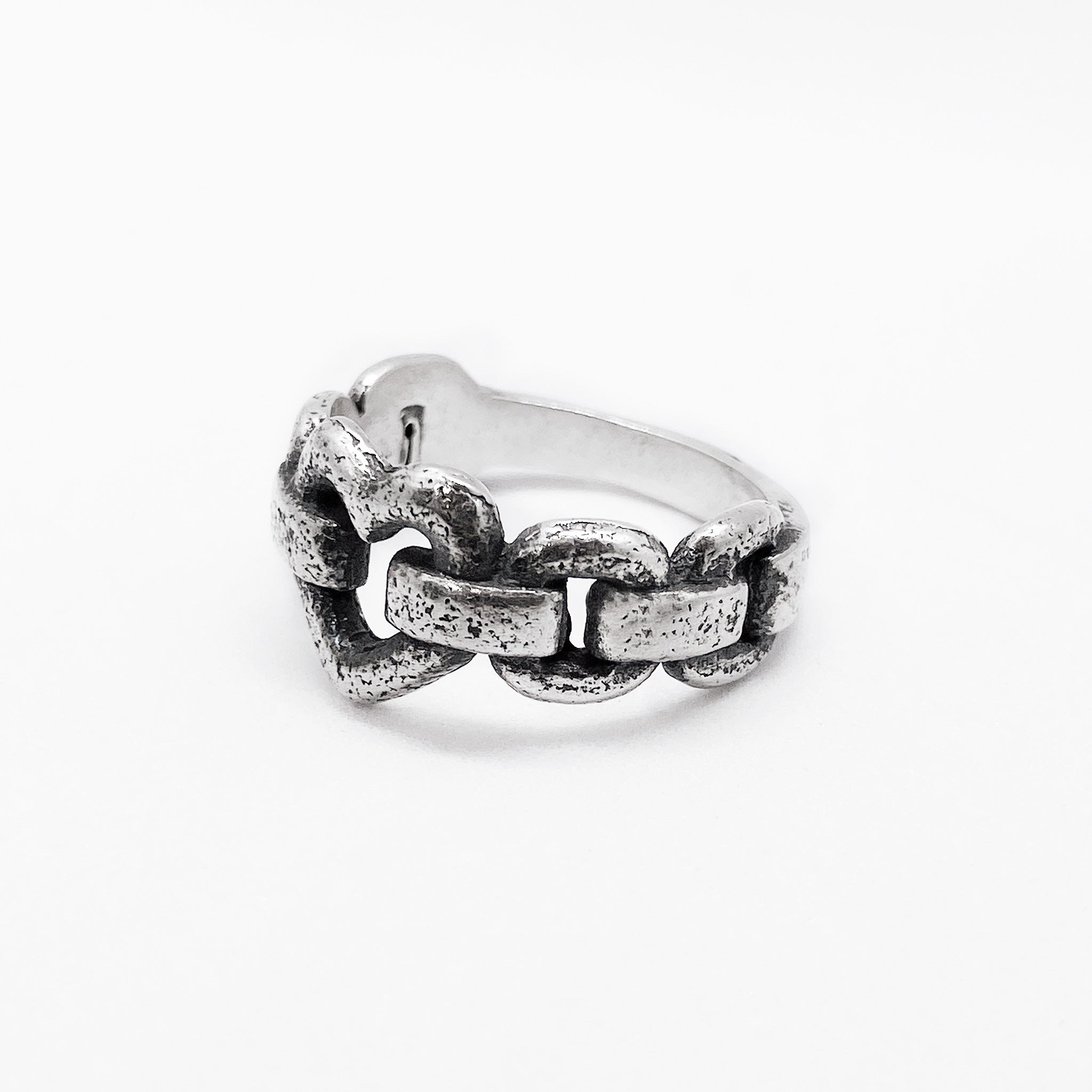 anillo-cadena-corazon-plata-flame-web-01_06a6a258-3c9c-4907-8c5e-94683b3ea877.jpg