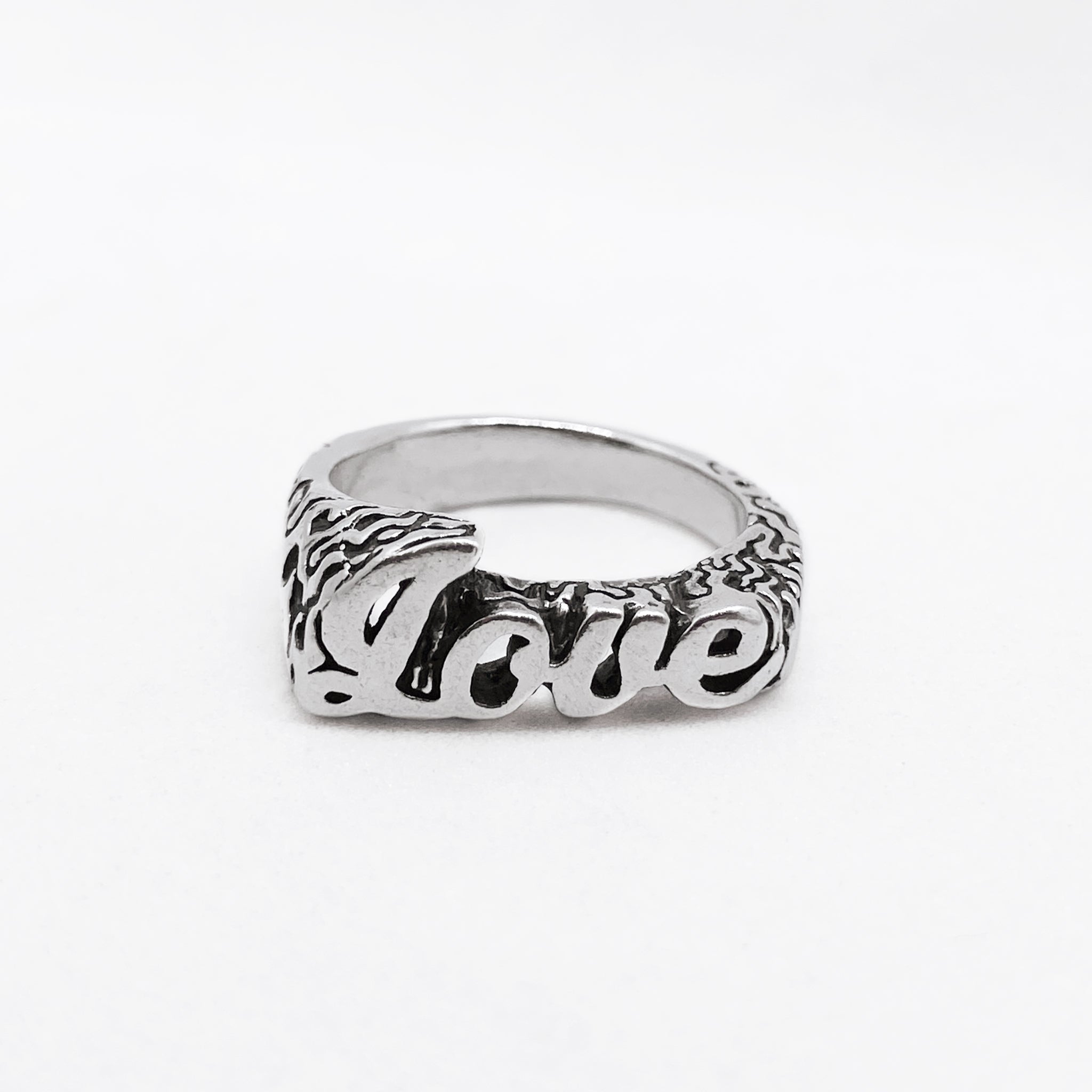 anillo-love-plata-flame-web-02_6226e3d3-7a39-486d-8821-db65ee86dd4d.jpg