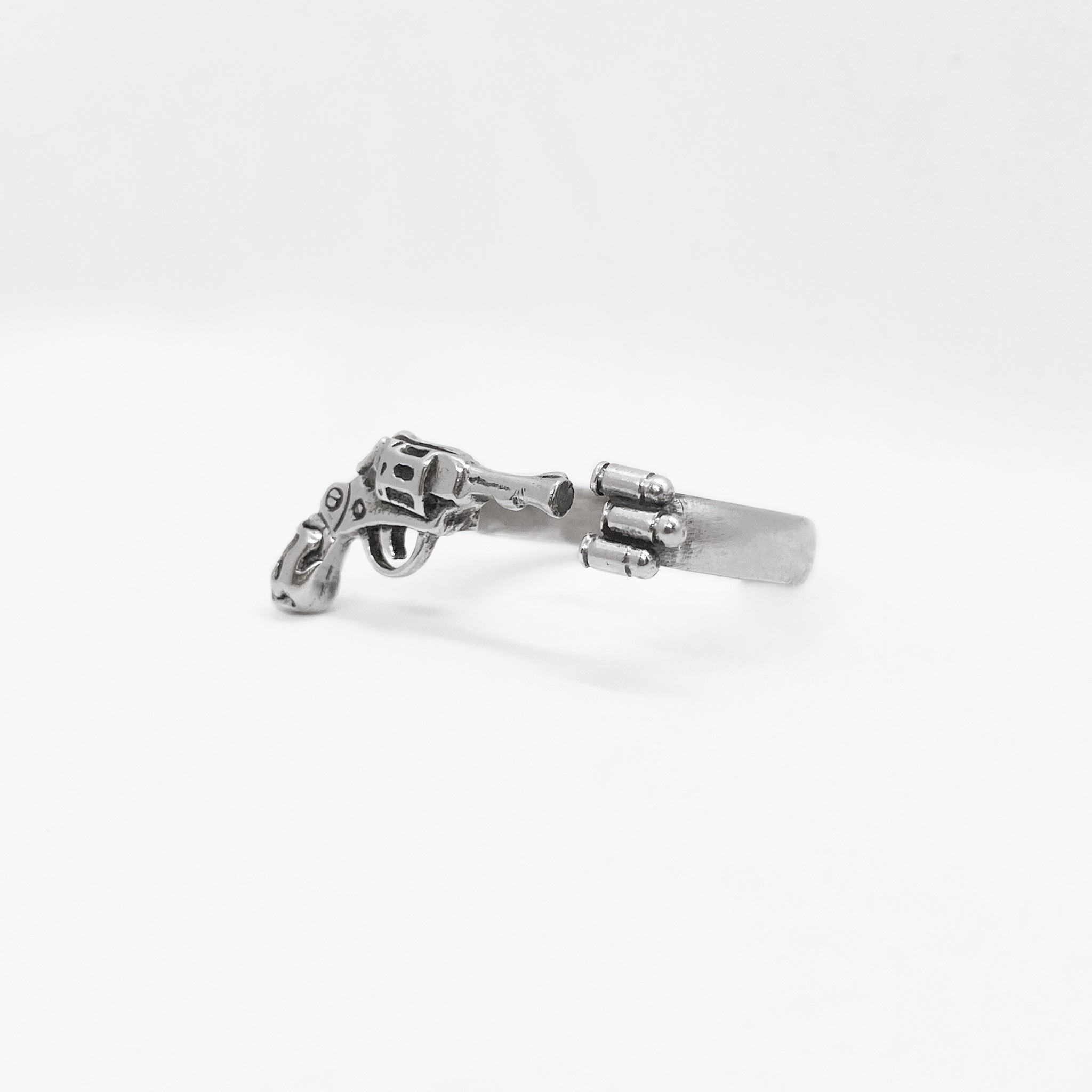 anillo-revolver-con-balas-ajustable-plata-flame-web-02_582a2645-9817-4936-a0fd-db1eeb00da1d.jpg