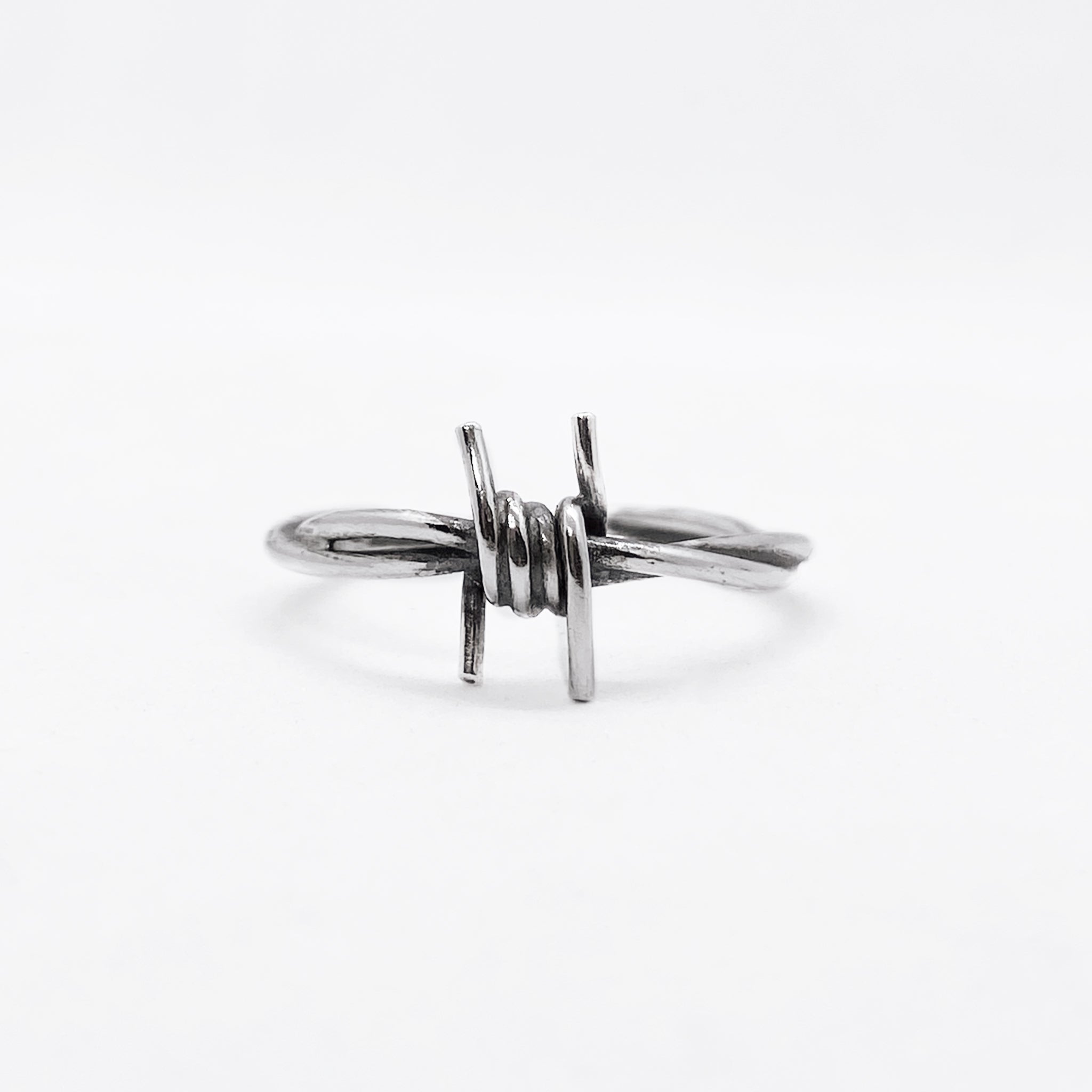 anillo-una-pua-plata-flame-web-02_15f1dc0d-5b8f-44b4-88dd-6aadd923fcbf.jpg