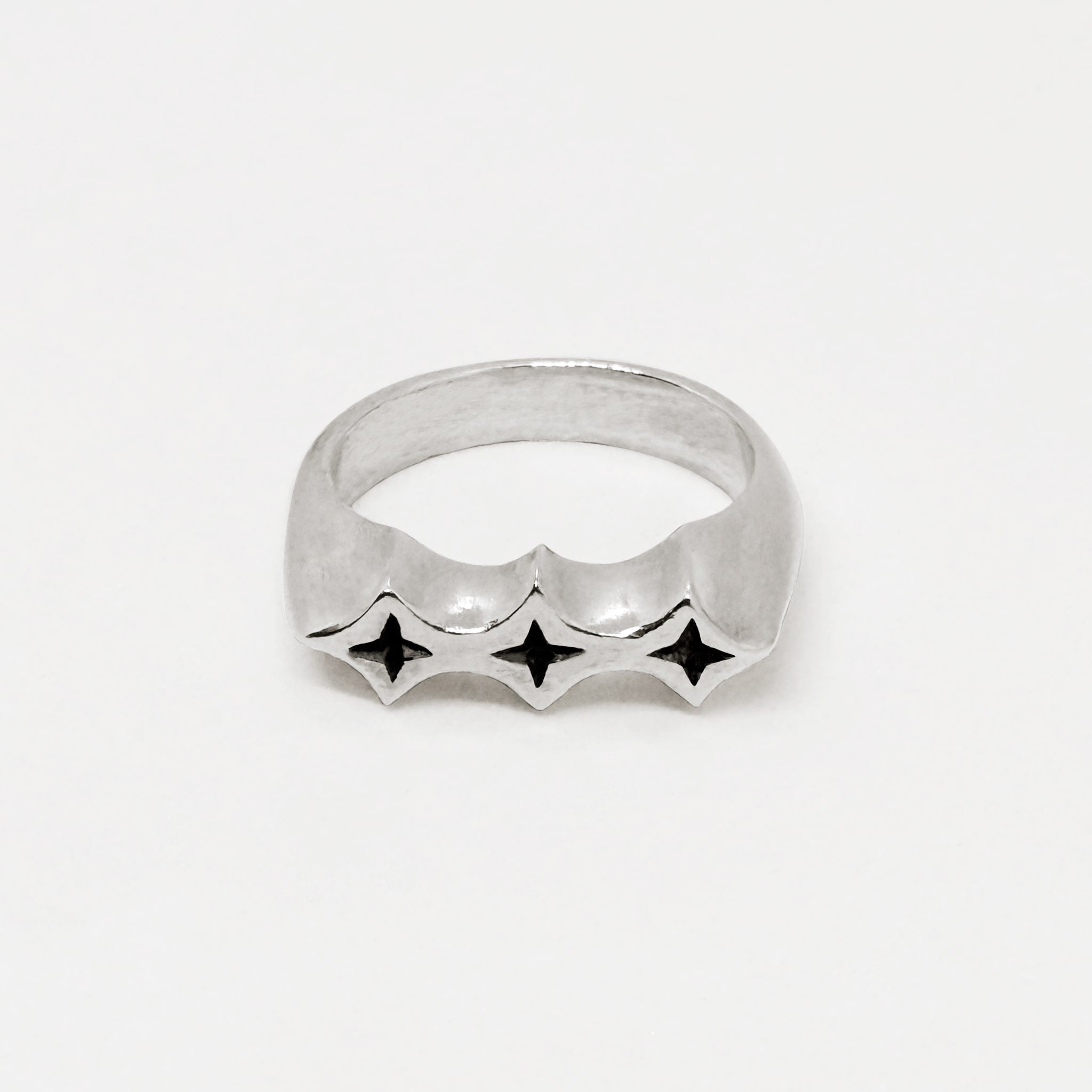 anillo_tres_estrella-1_67929132-b915-4cb4-8c6a-a6634c7aa2c7.jpg